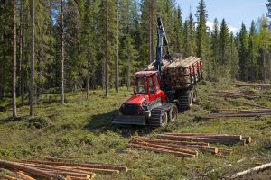 Форвардер Komatsu 895
